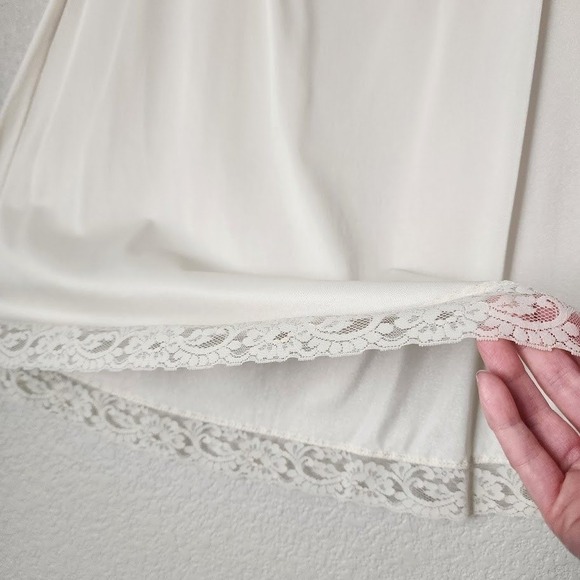 VINTAGE Ivory Lace Trim Slip Skirt Midi Length Feminine Cottagecore - Picture 6 of 8